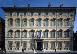 Richiesti 7 milioni per la concessione online