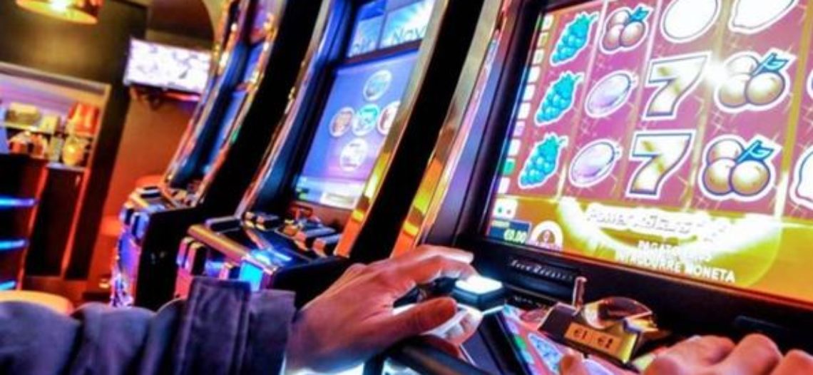 Crolla del 22% la spesa per Slot in Piemonte, ma sale il gioco online e le scommesse